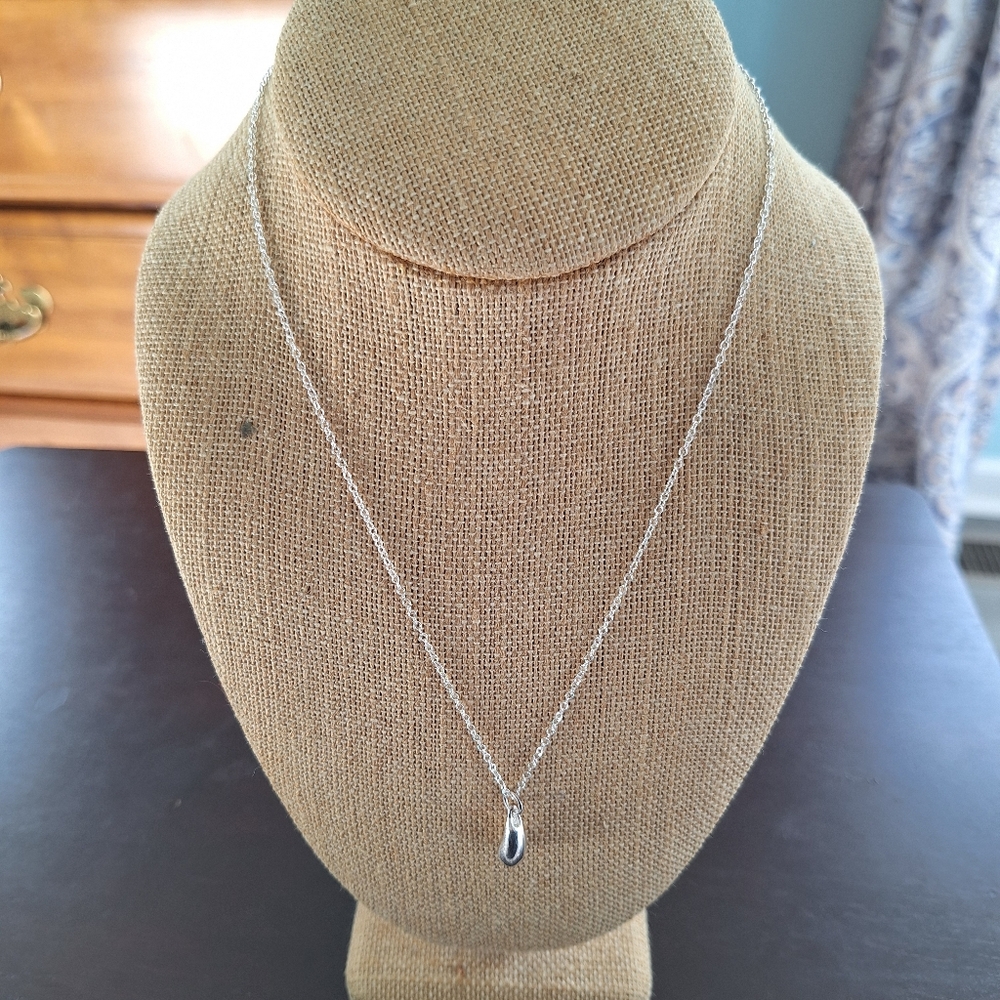 925 Teardrop Necklace